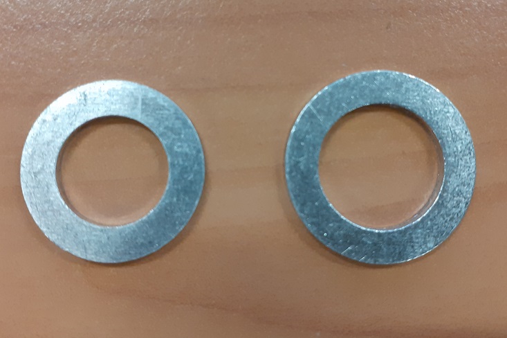 Oil drain plug gaskets for 12 and 14 mm drain plugs