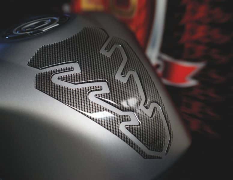 Puig Motorcycle Tank Pad Violent Carbon look