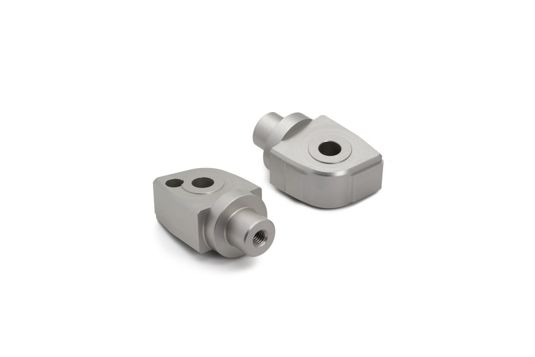 Barracuda footrest adapter set rear V2 Honda