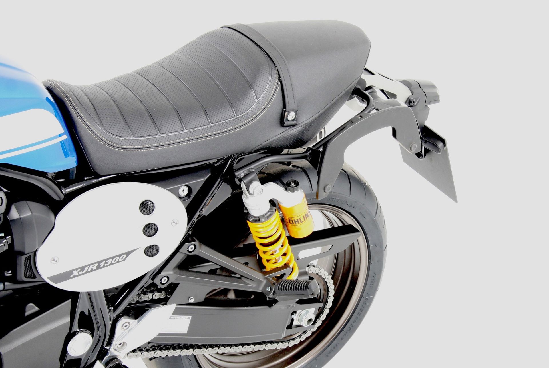 Hepco & Becker C-Bow pannier rack set black for Yamaha XJR1300 from 2015 to 2016