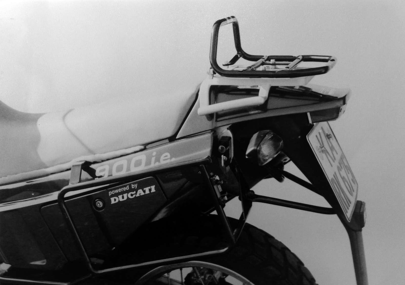 Hepco&Becker Top carrier black for Cagiva ELEFANT 750 ie/ GT/ AC from 1994 to 1996/ ELEFANT 950 ie/ GT from 1993 to 1997