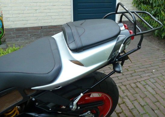 Hepco & Becker Top carrier black for Hyosung GT 125 / GT 250 / GT 650 R/S / GT 650 Naked